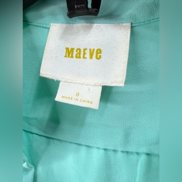 Maeve Anthropologie 2 button down sleeveless blouse - Picture 3 of 5